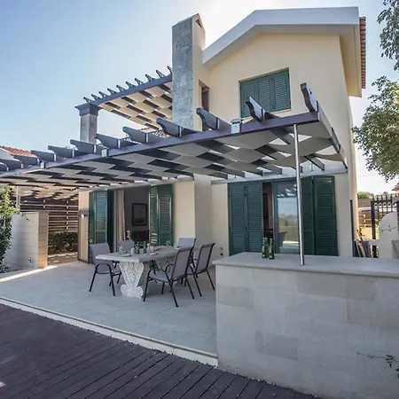 Villa Picture Relaxing Beside Your Private Pool In Reading Your Favourite Book 1320