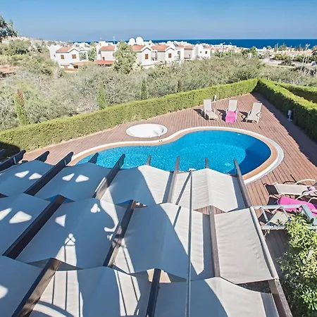 Picture Relaxing Beside Your Private Pool In Reading Your Favourite Book 1320 Villa *