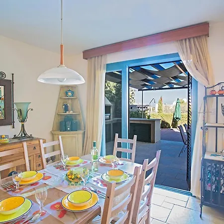 Willa Picture Relaxing Beside Your Private Pool In Reading Your Favourite Book 1320 Protaras
