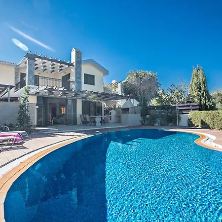 别墅 Picture Relaxing Beside Your Private Pool In Reading Your Favourite Book 1320 普罗塔拉斯