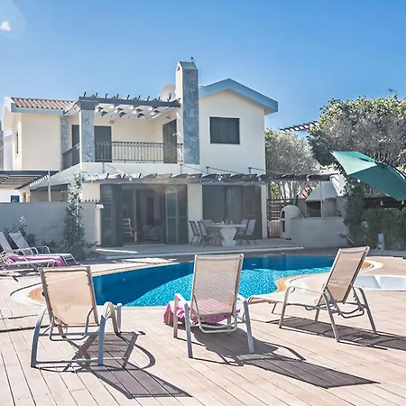 Picture Relaxing Beside Your Private Pool In Reading Your Favourite Book 1320 别墅 普罗塔拉斯